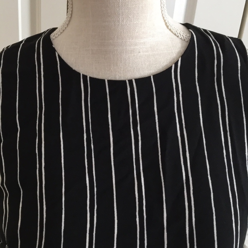 Who What Wear - Striped Dress - Size XS - Picture 3 of 5